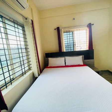 ホテル Crown Residency マイソール エクステリア 写真